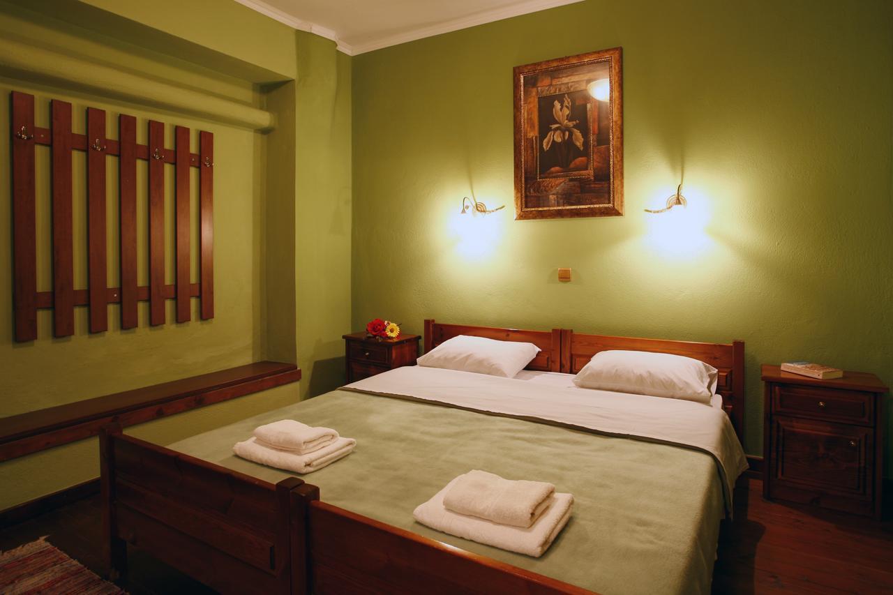 קרקיני Morfi Hotel מראה חיצוני תמונה