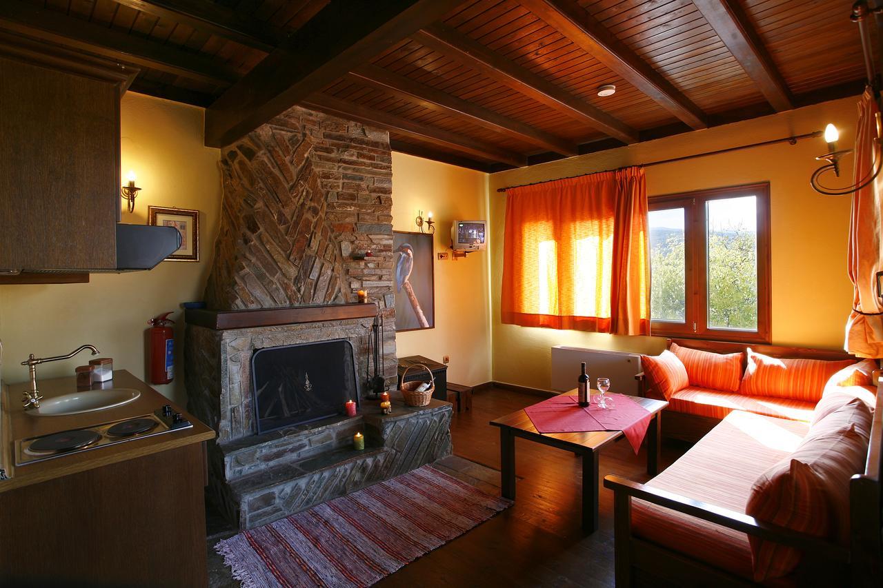 קרקיני Morfi Hotel מראה חיצוני תמונה