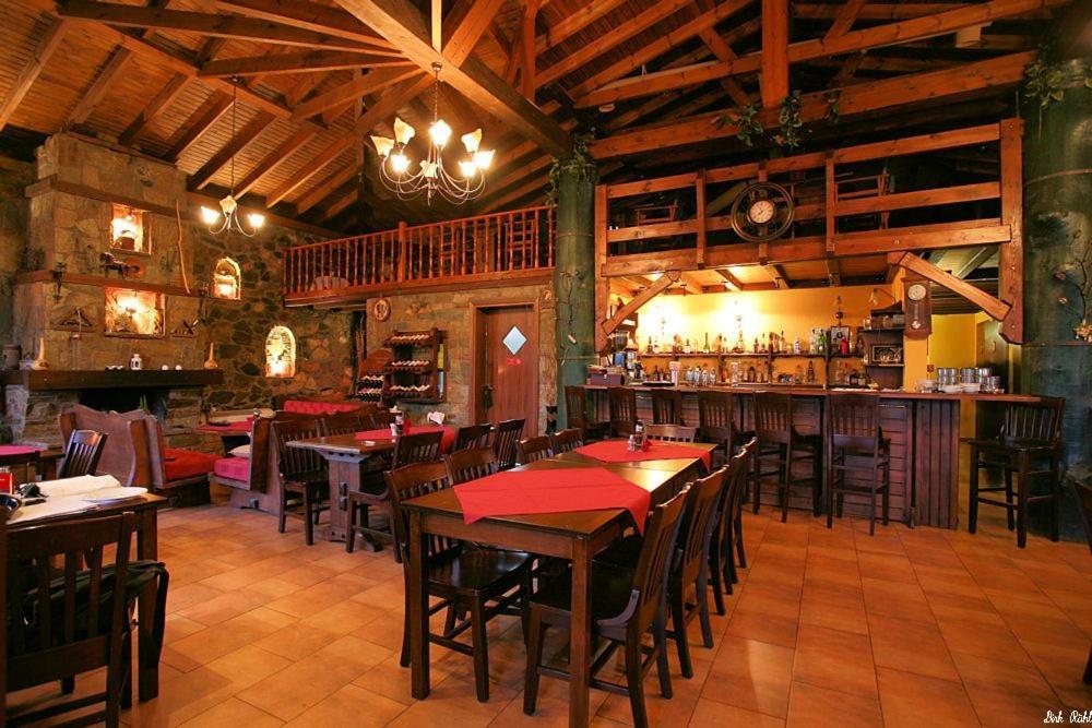 קרקיני Morfi Hotel מראה חיצוני תמונה