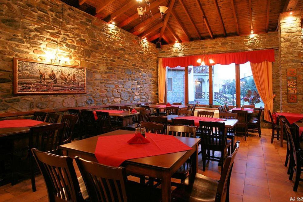 קרקיני Morfi Hotel מראה חיצוני תמונה